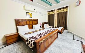 Lexus Lodge